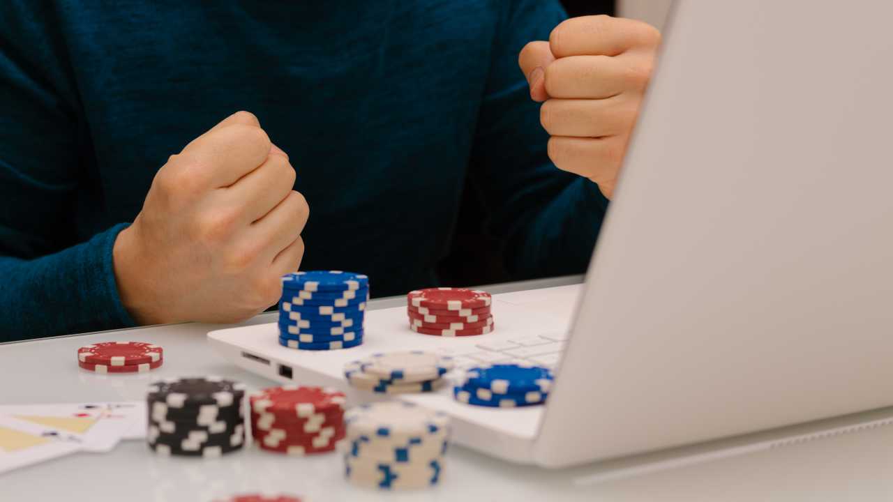 10 reasons why online casino games are so popular